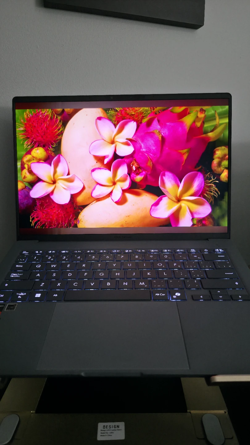 ASUS Zenbook A14 OLED with Copilot + - photo 2