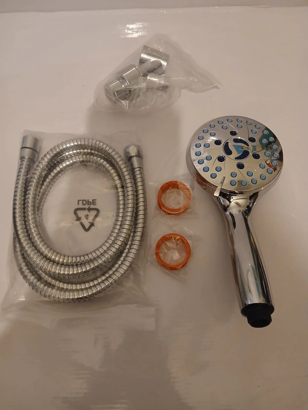 Handheld showerhead