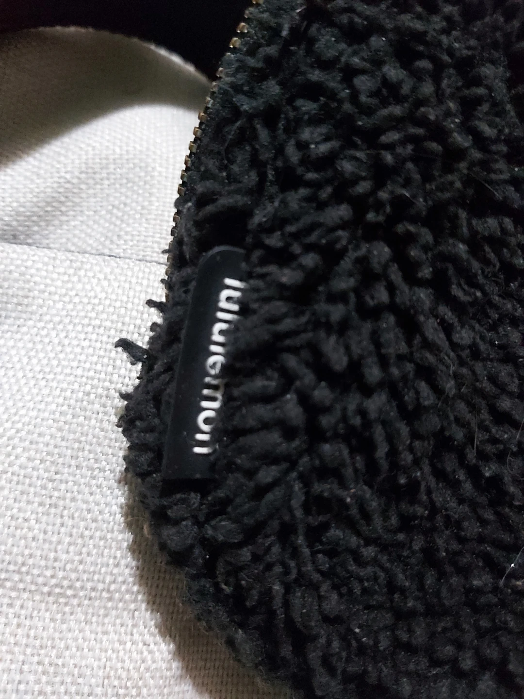 Lululemon Black Fleece Pouch - photo 2