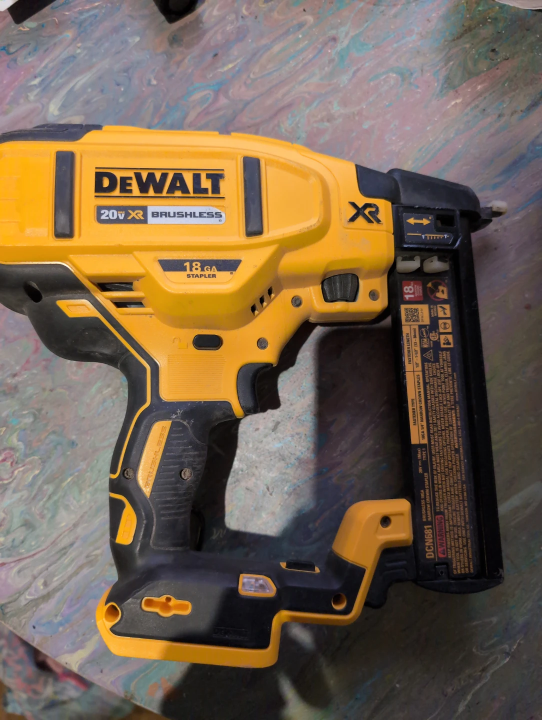DeWalt 20V XR Brushless 18 GA Stapler DCN681