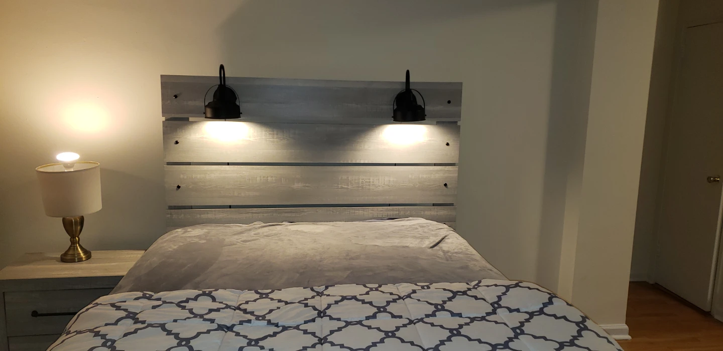 Gray Queen Bedroom Set with Built-in Lights - photo 2