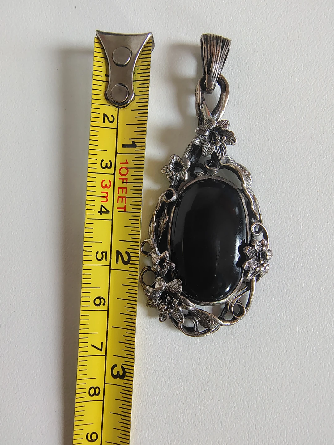 ✨ New, Never Worn Art Nouveau–Style Pendant ✨ - photo 2