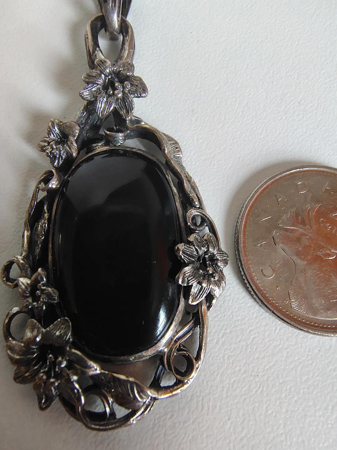 ✨ New, Never Worn Art Nouveau–Style Pendant ✨ - photo 5