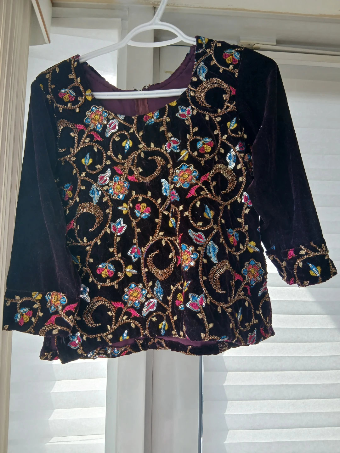Floral Embroidered Velvet Top & Skirt Set - photo 4