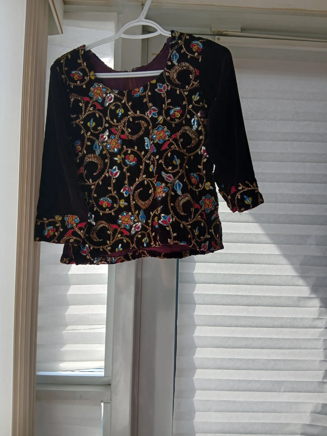 Floral Embroidered Velvet Top & Skirt Set - photo 5