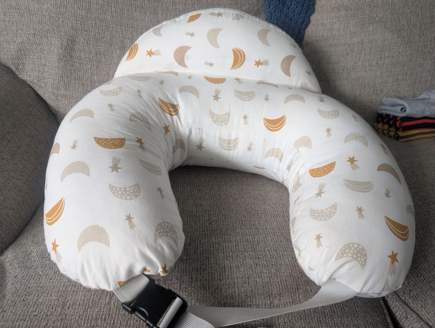 U-Shaped Nursing Pillow