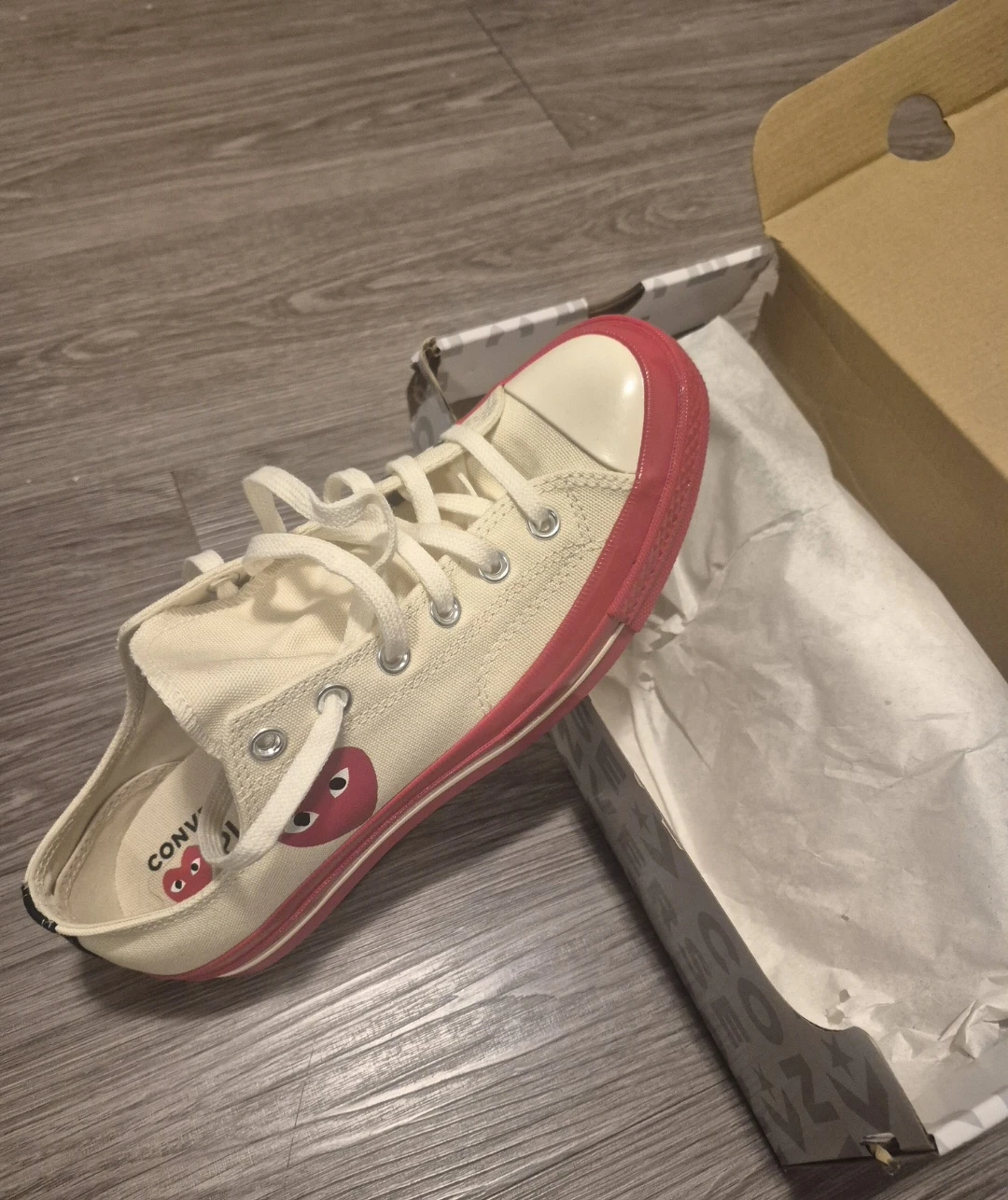 Comme des Garçons PLAY x Converse Chuck Taylor All Star Low Top
