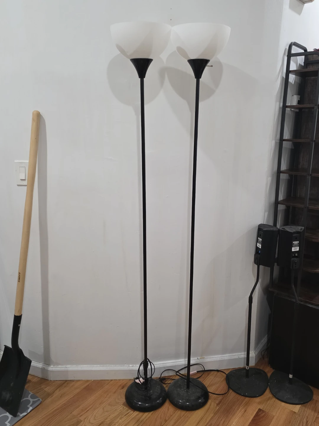 Set of 2 Black Floor Lamps with White Shades - photo 2