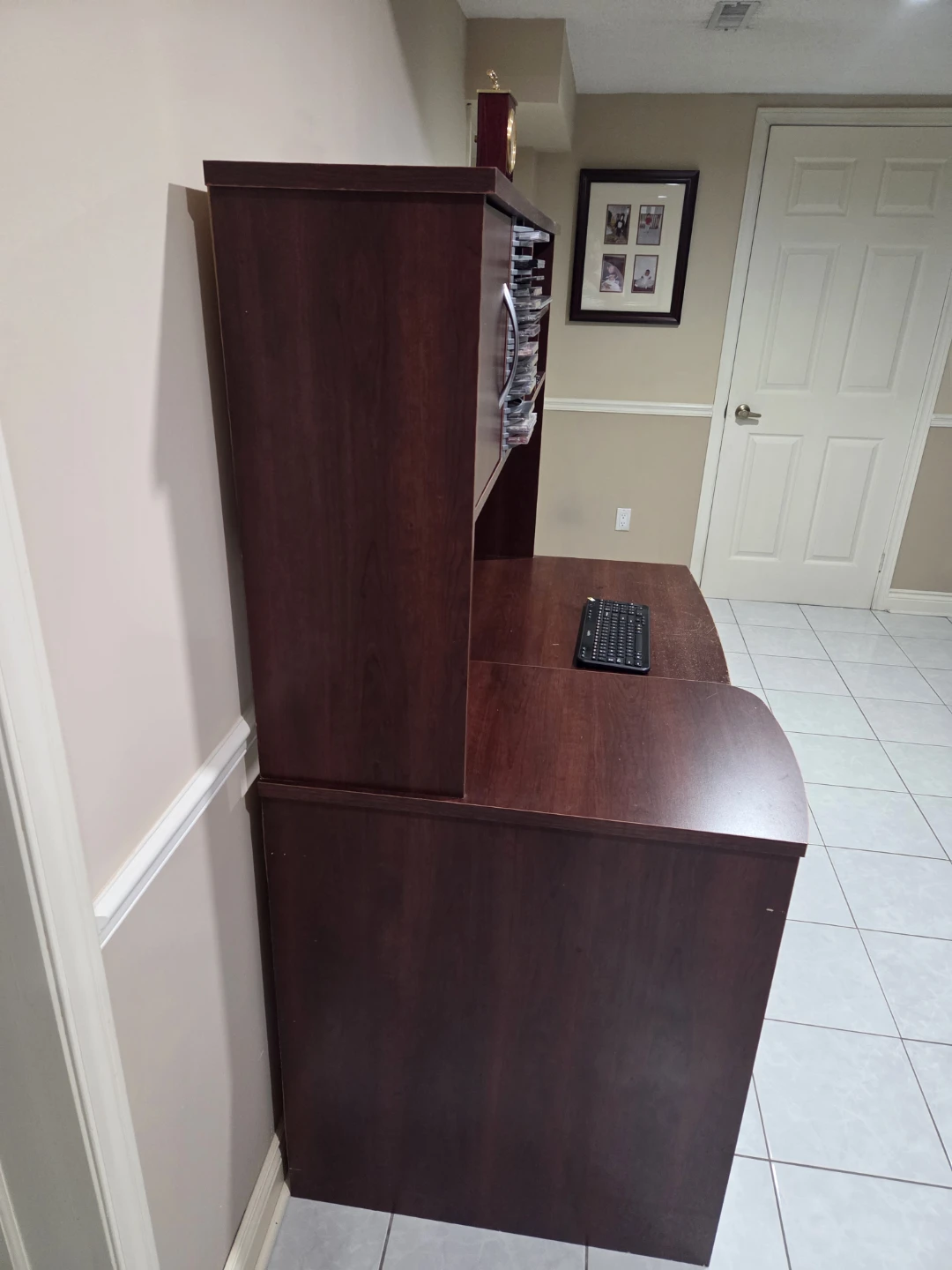 Computer Desk with Hutch