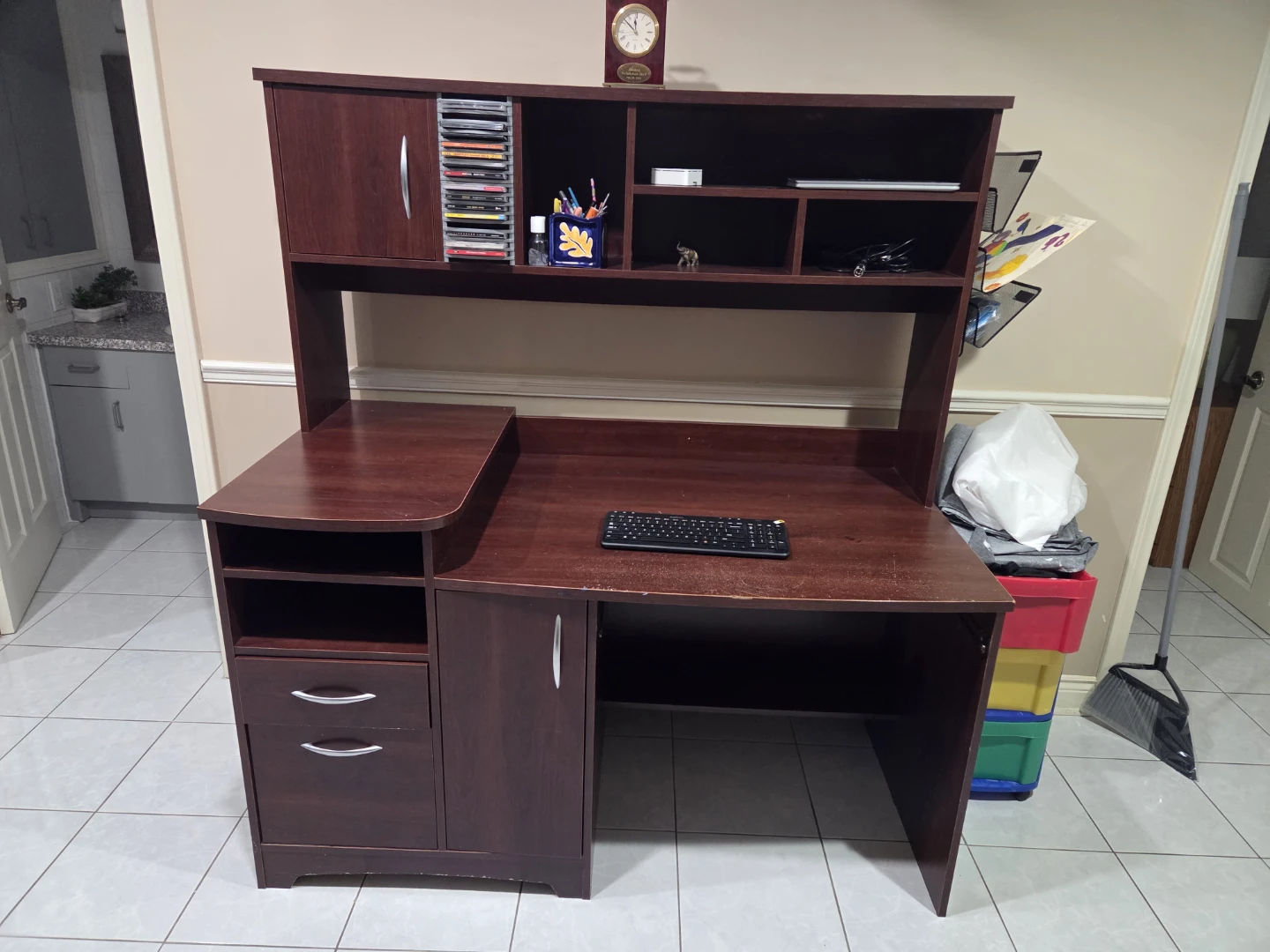Computer Desk with Hutch - photo 3