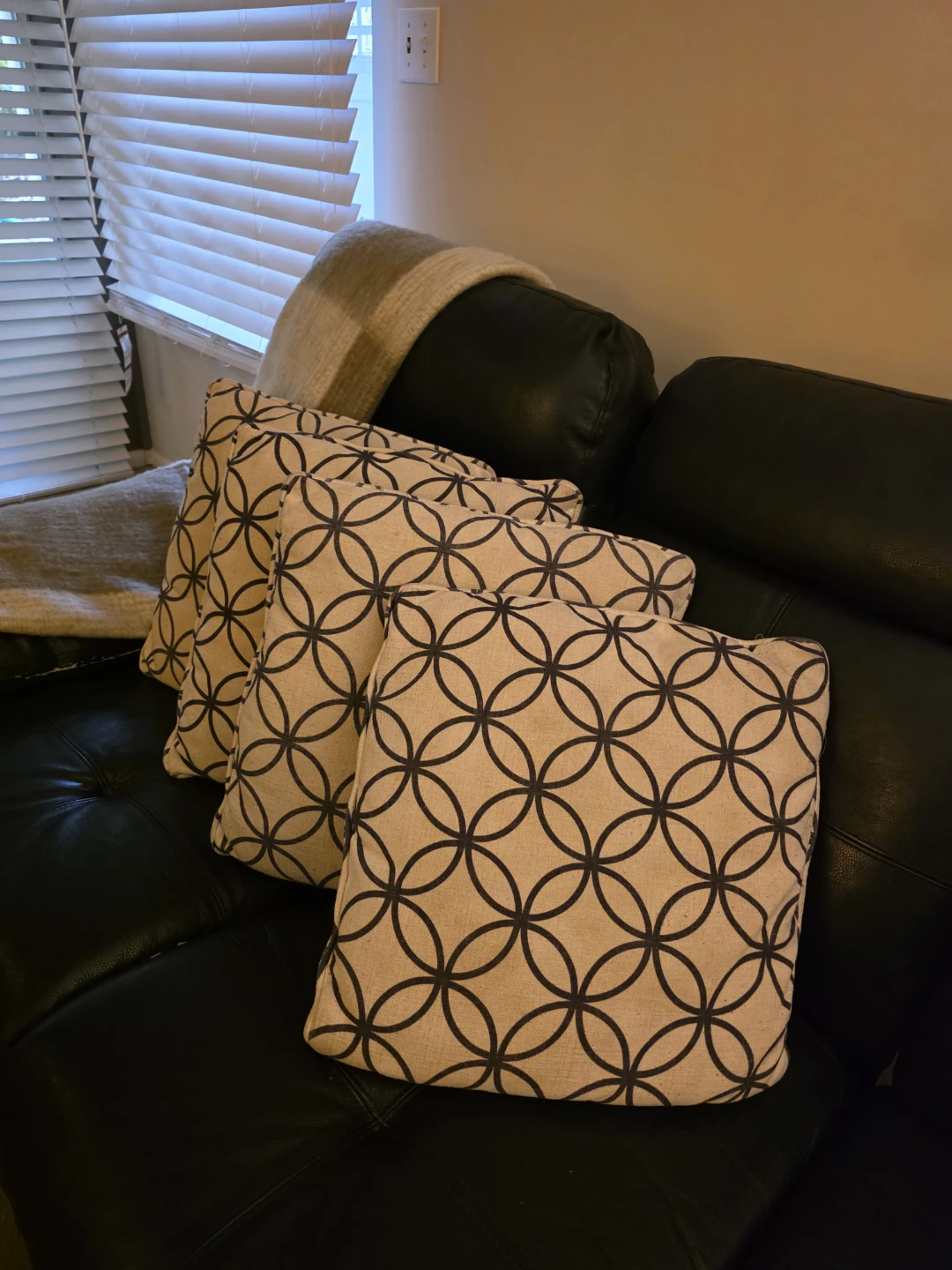 Set of 4 Geometric Pattern Throw Pillows