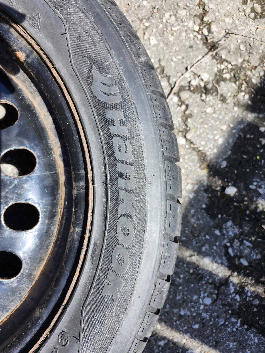 Hankook Icebear W300 Tire 225/55R17