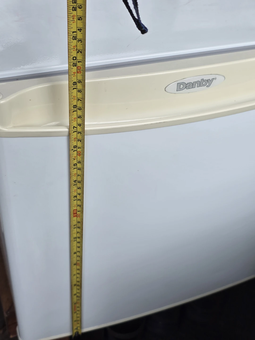 Danby White Mini Fridge - photo 4