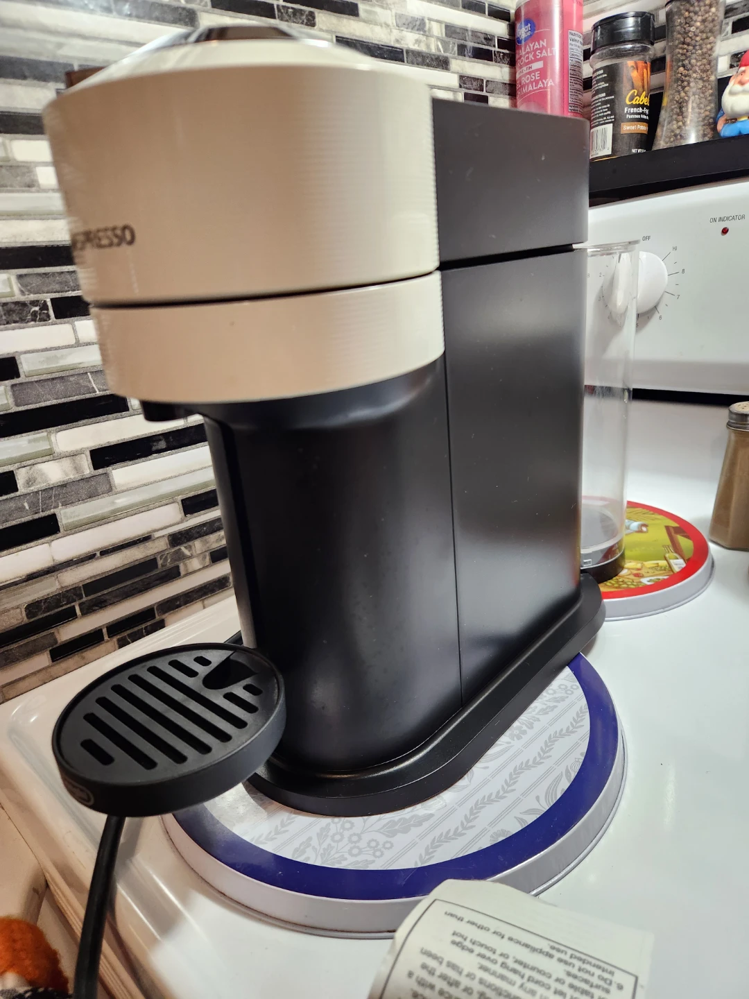 Nespresso Coffee Machine - photo 2