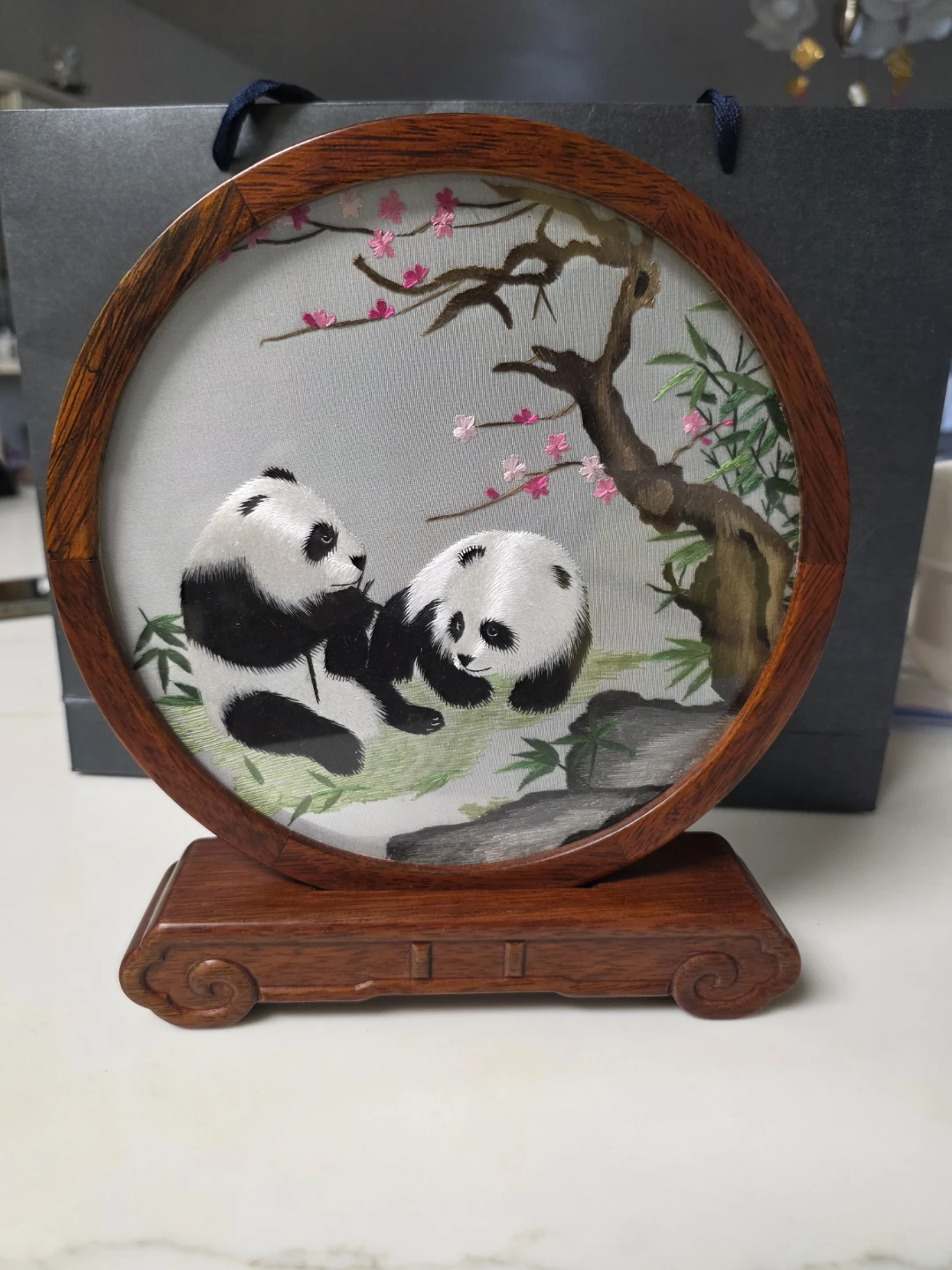 Sichuan Embroidery Panda Handcrafted silk art - photo 2