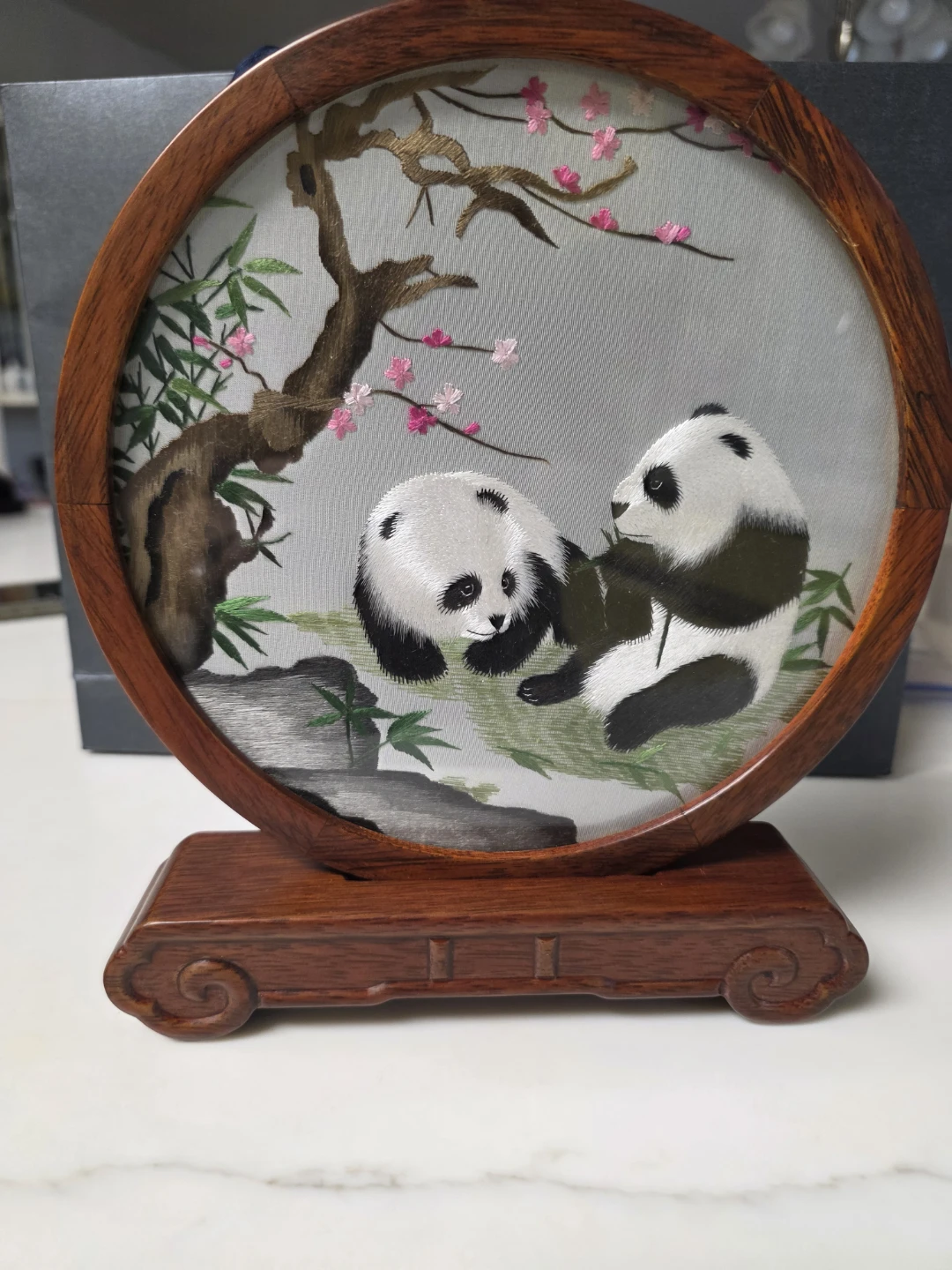 Sichuan Embroidery Panda Handcrafted silk art - photo 3