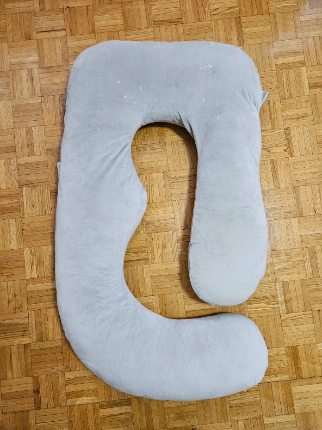 U-Shaped Pregnancy Pillow - photo 2