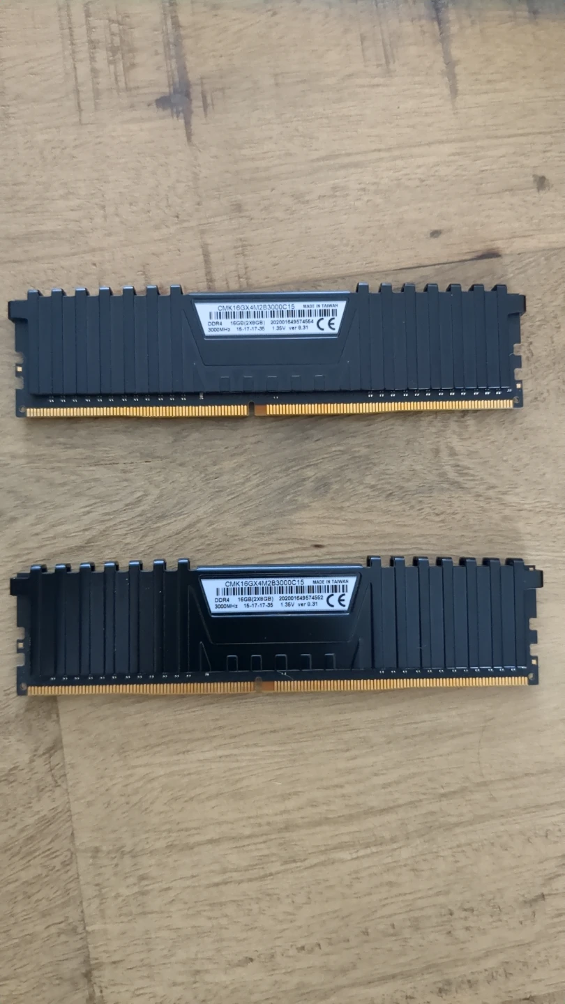 Corsair Vengeance LPX DDR4 RAM Sticks (2x8GB) - photo 2