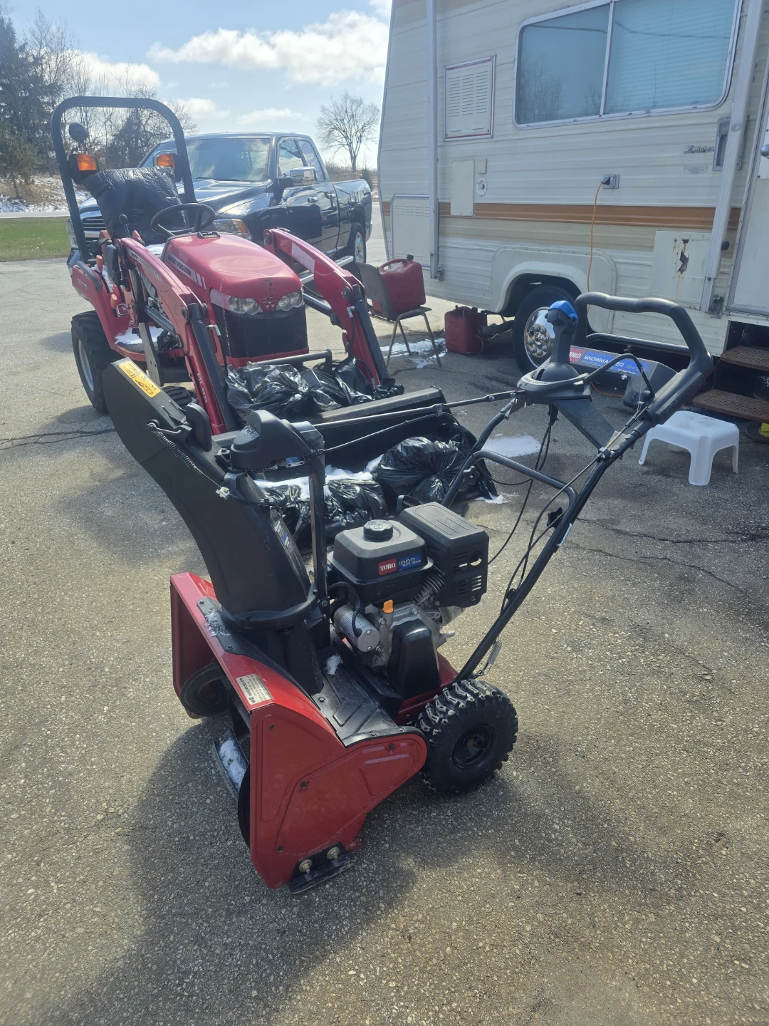 Toro 1000 Snow Series Snow Blower - photo 2