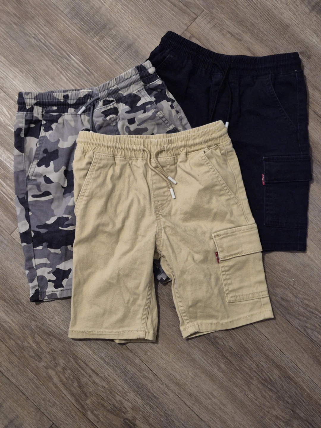 Levi Strauss & Co. Cargo Shorts - Size S