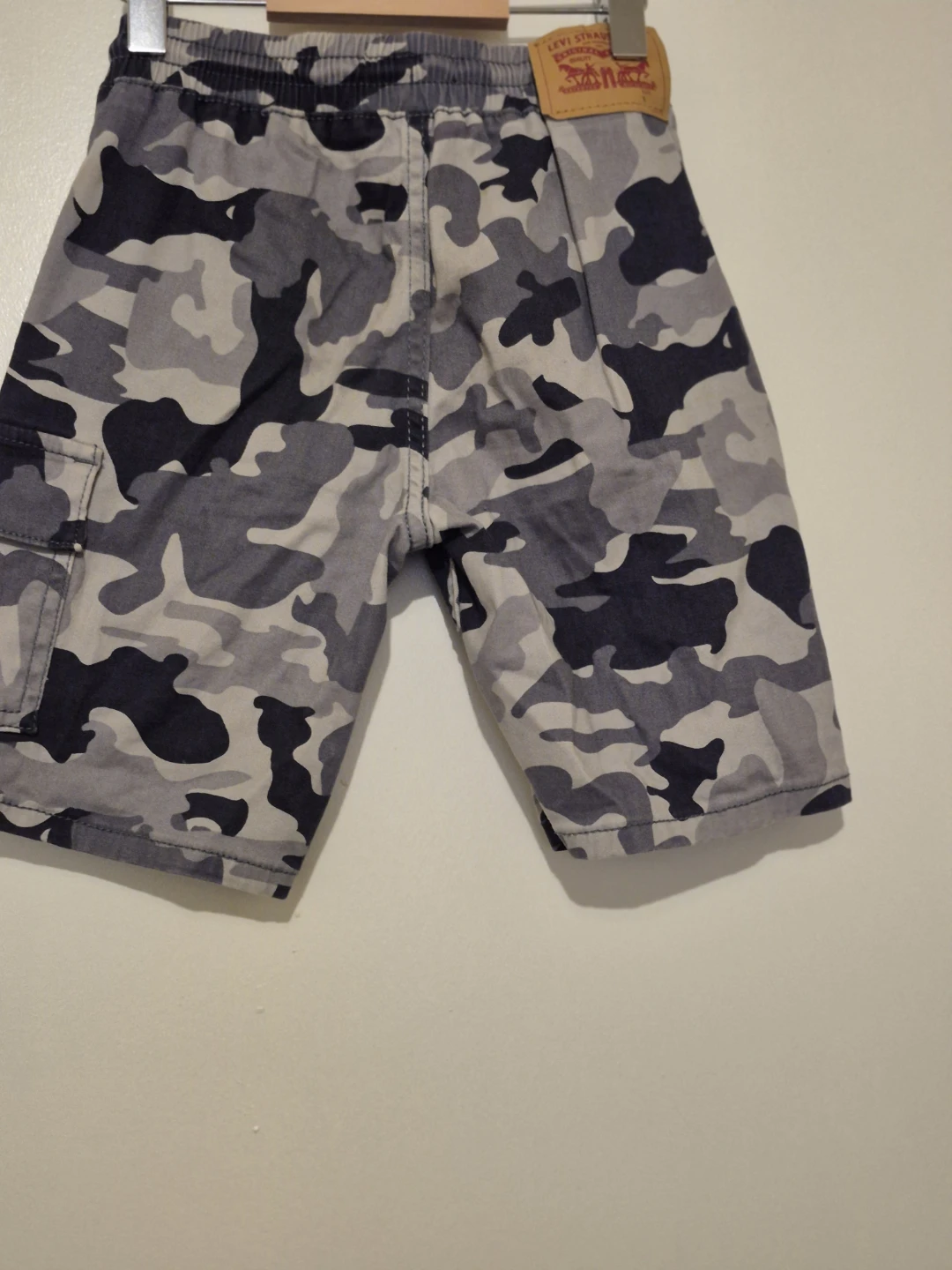 Levi Strauss & Co. Cargo Shorts - Size S - photo 3