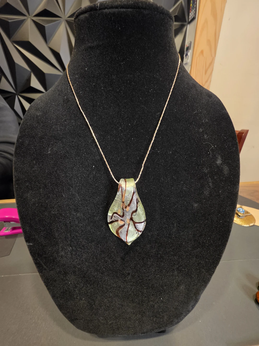 Glass Pendant Necklace with Swirl Design - photo 2