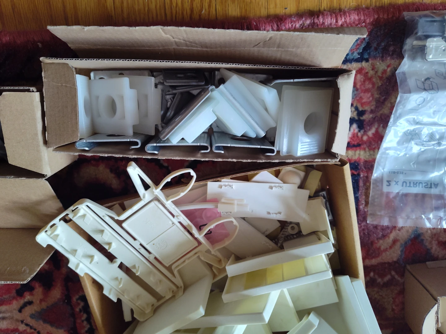 IKEA Utrusta Cabinet Hinges and Hardware Set - photo 5