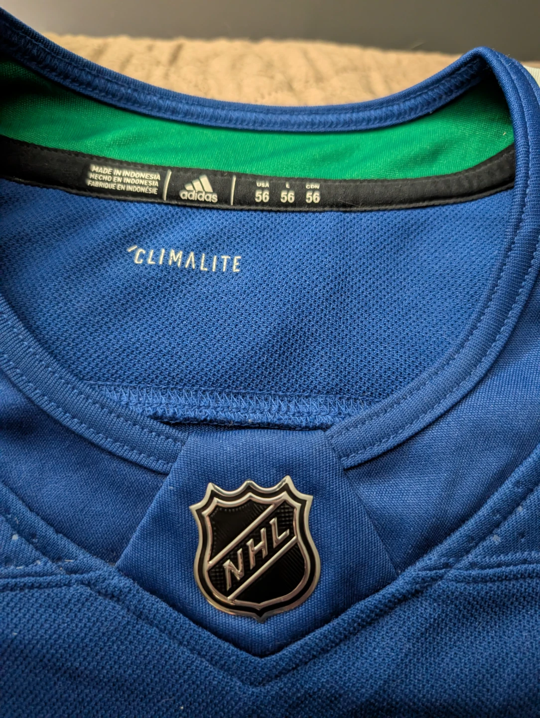 Signed Adidas Vancouver Canucks Hockey Jersey - Size Large (56) - photo 2