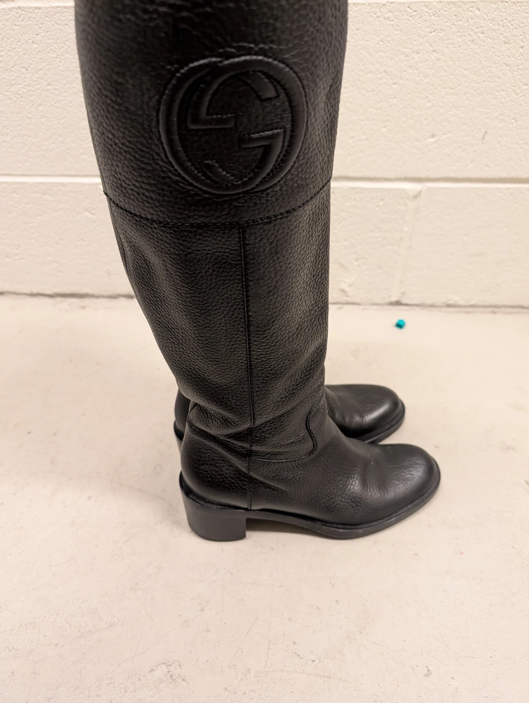Gucci Black Leather Knee-High Boots Size 38 - photo 3