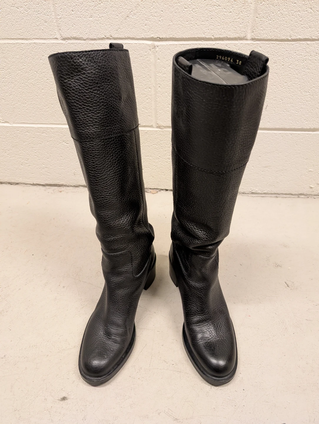 Gucci Black Leather Knee-High Boots Size 38