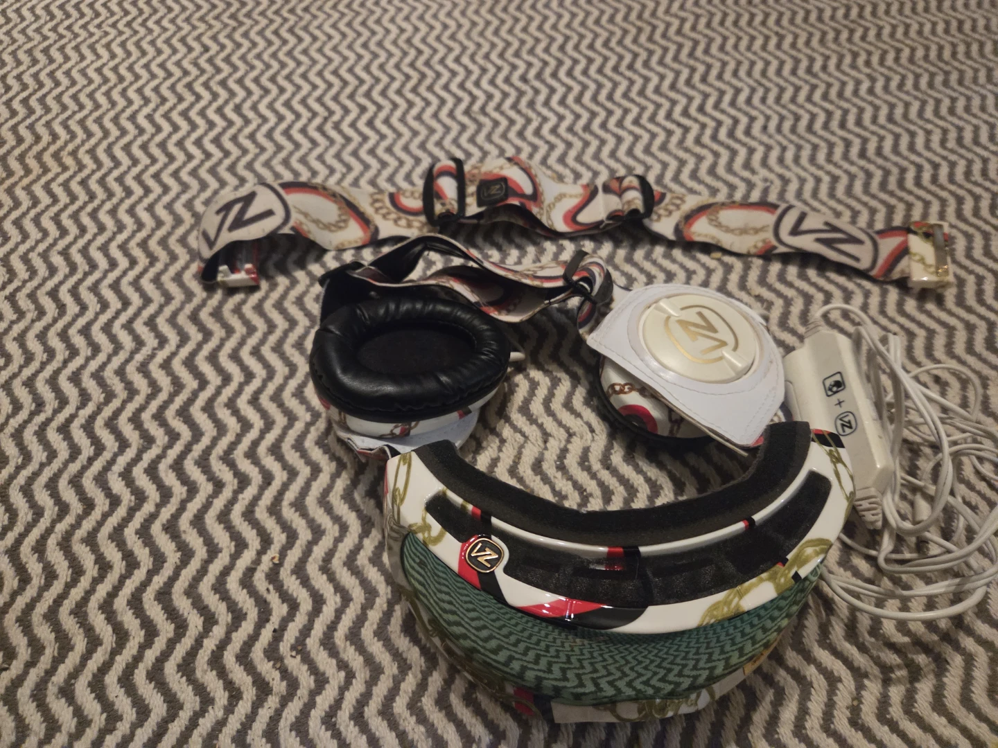 Von Zipper Skullcandy Goggles with integrated audio - photo 5