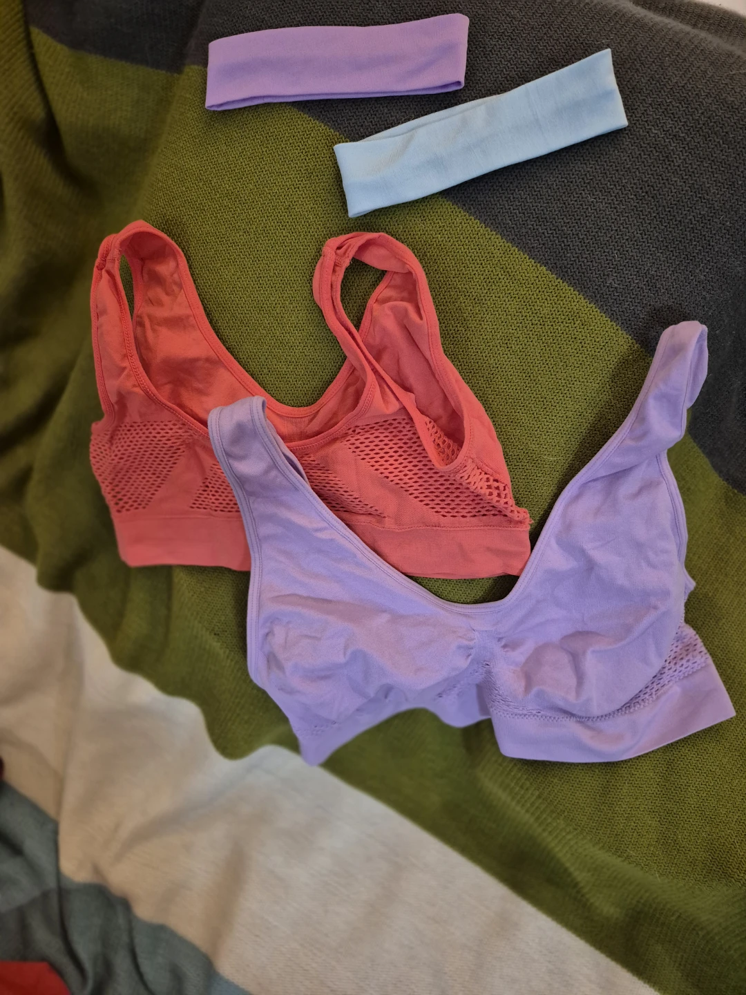 Sports Bras and Headbands - photo 2