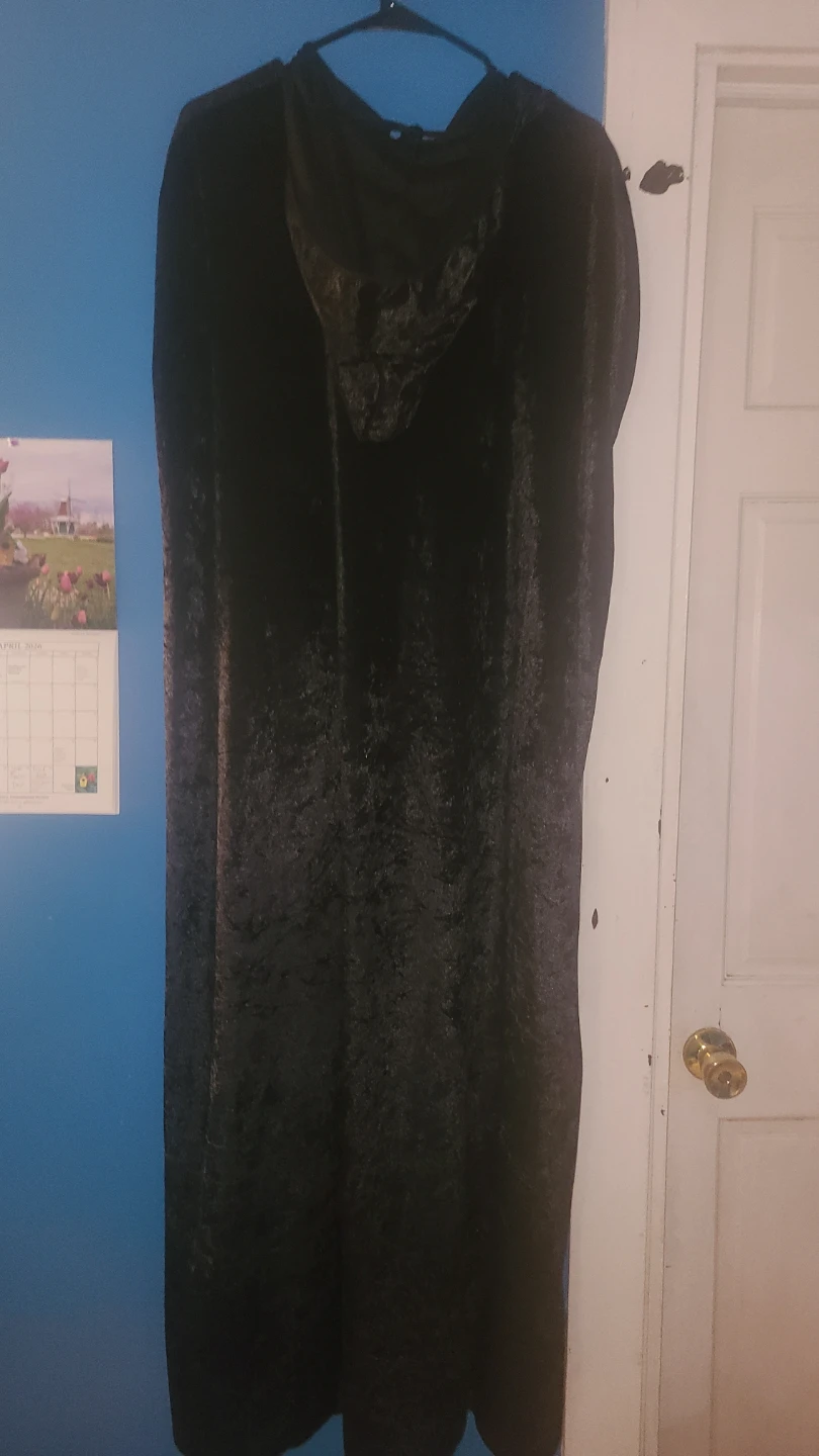 Black Hooded velvet Cloak Costume - photo 2