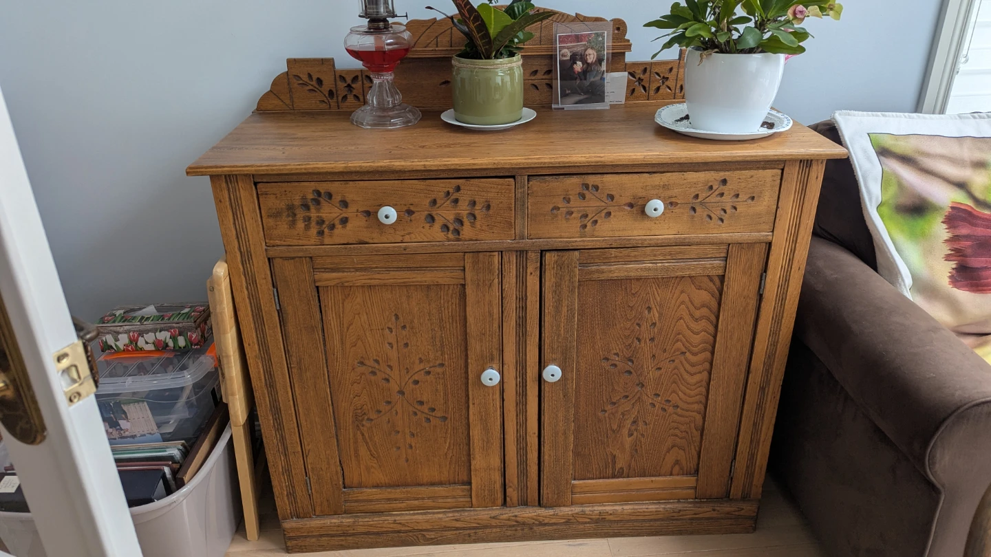 Antique Oak Sideboard Cabinet with Carvings - photo 3
