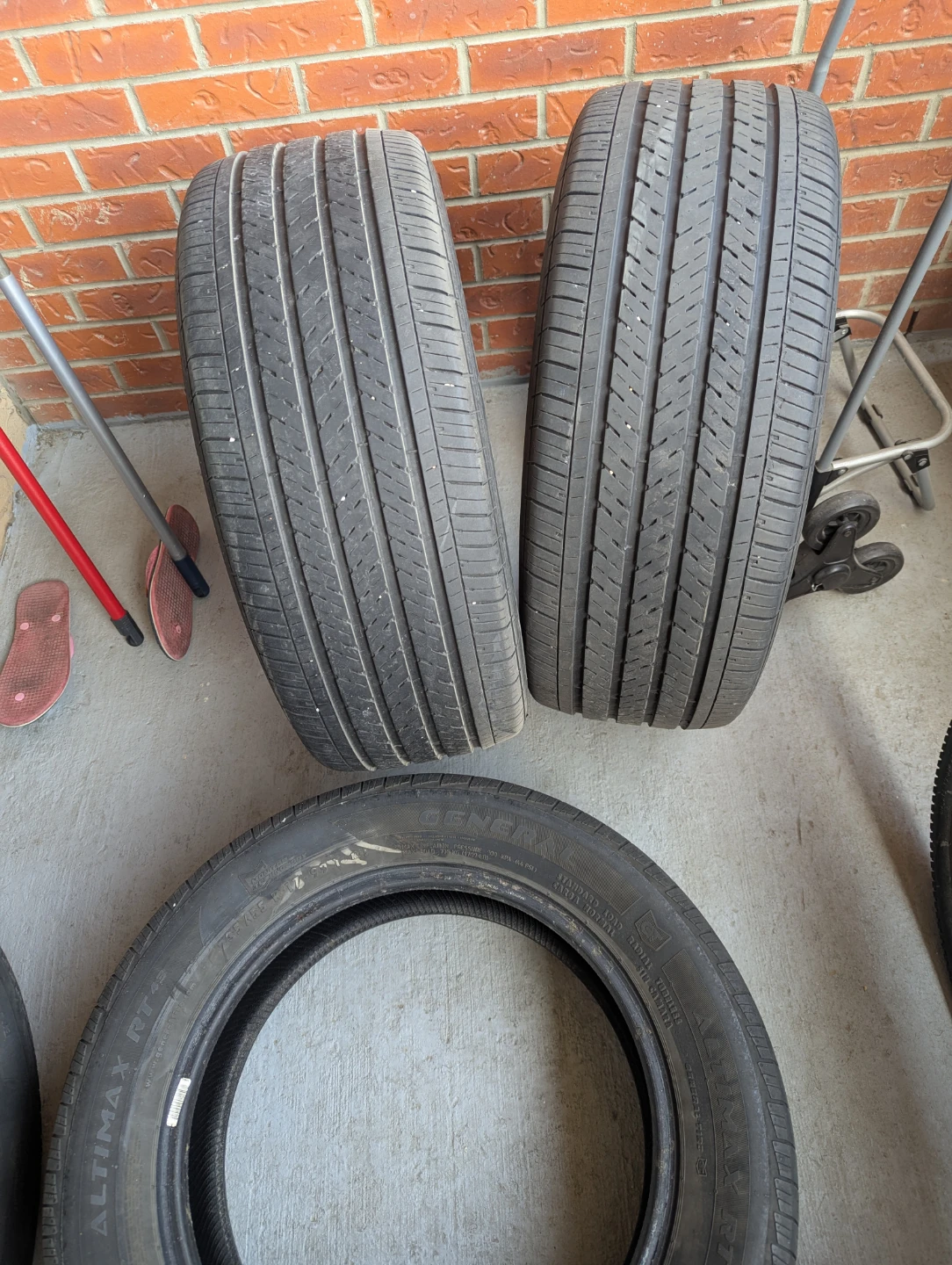 General Altimax RT43 Tires 235/55 R17 99T - photo 3
