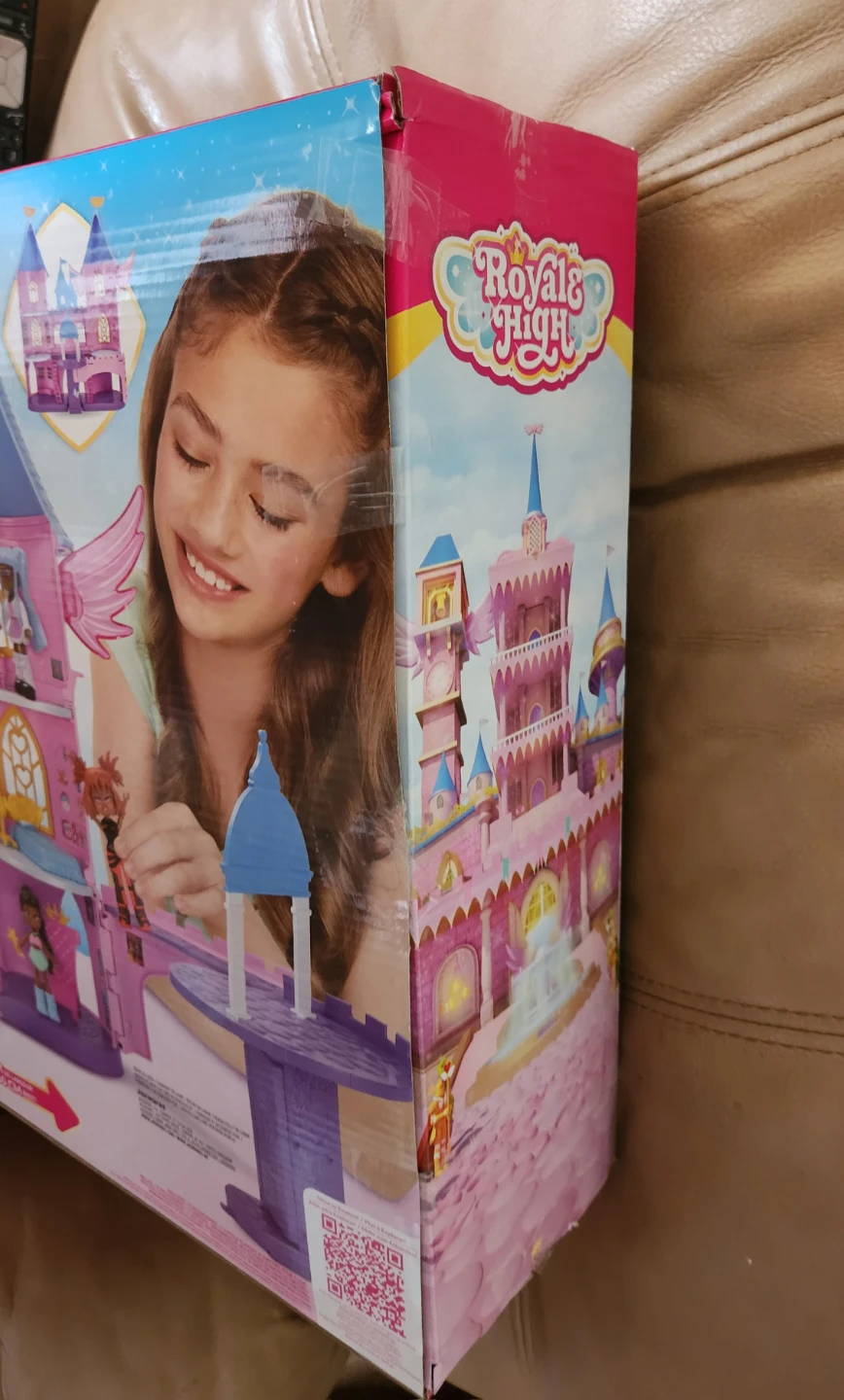 Royale High Castle Campus Playset Opened Box No Code - photo 5