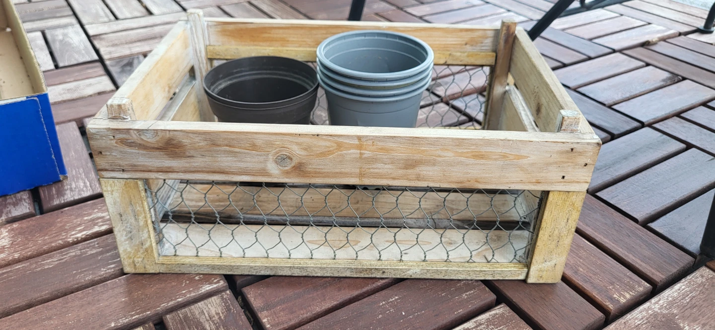Wooden Planter Crate with Pots