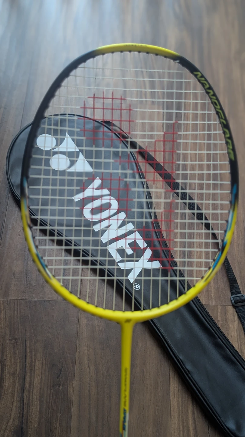 Unused Yonex badminton racquet! - photo 2