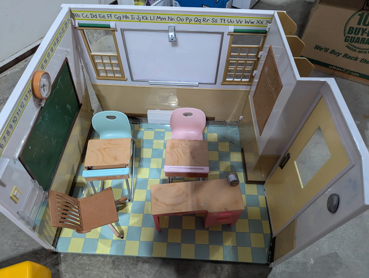 Dollhouse School Classroom Playset