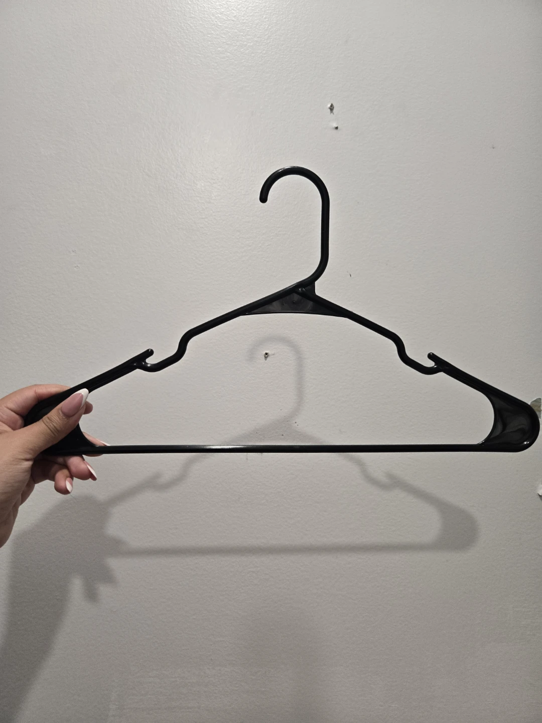 Black Plastic Hangers (Bulk Lot) - photo 4