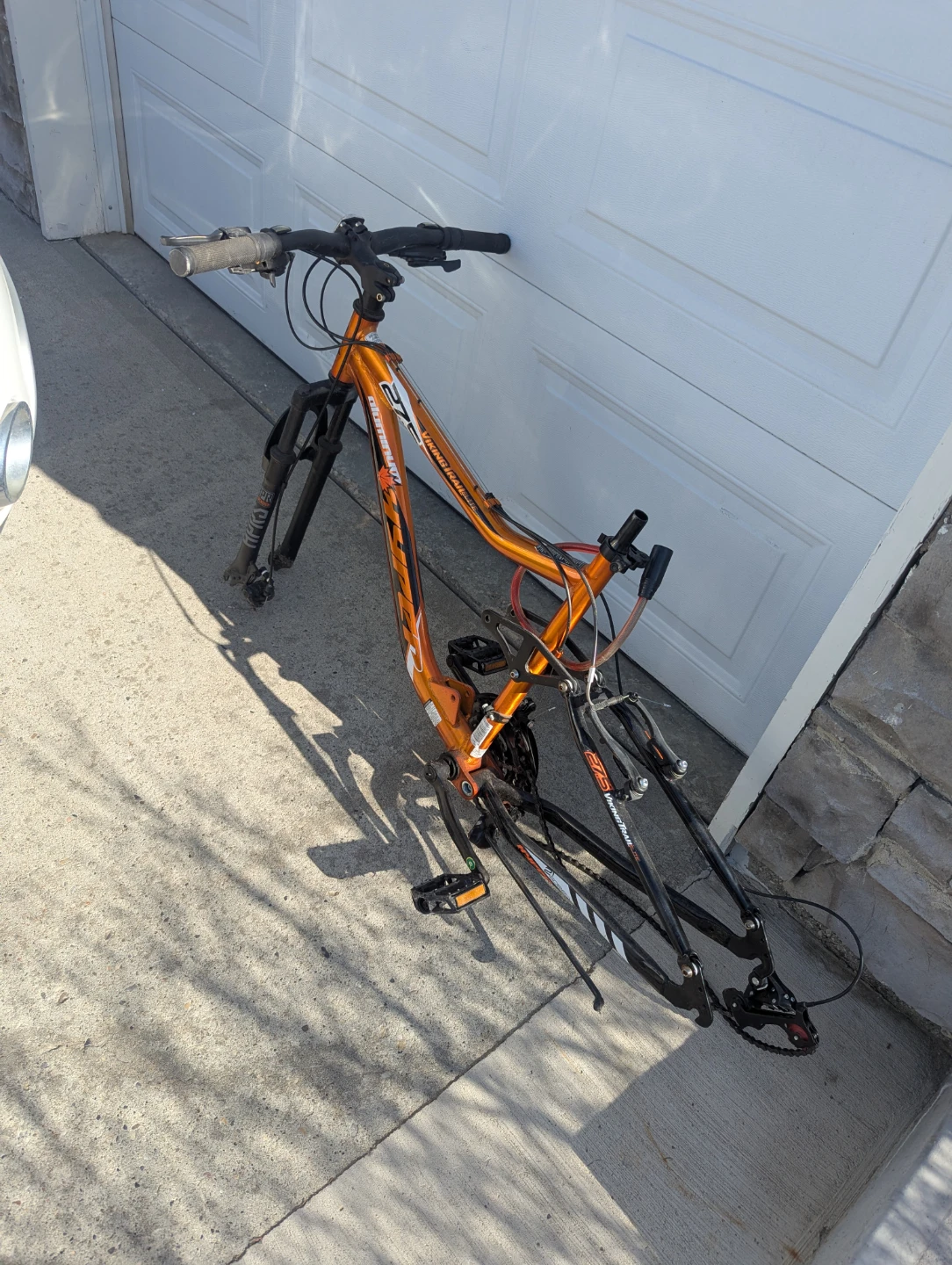 FIRST OFFER TAKES IT. AS IS viking trail elite 27.5 BIKE FRAME
