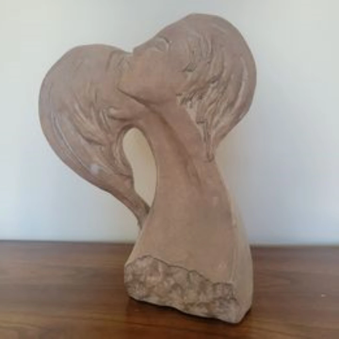 Sculpture of man and women