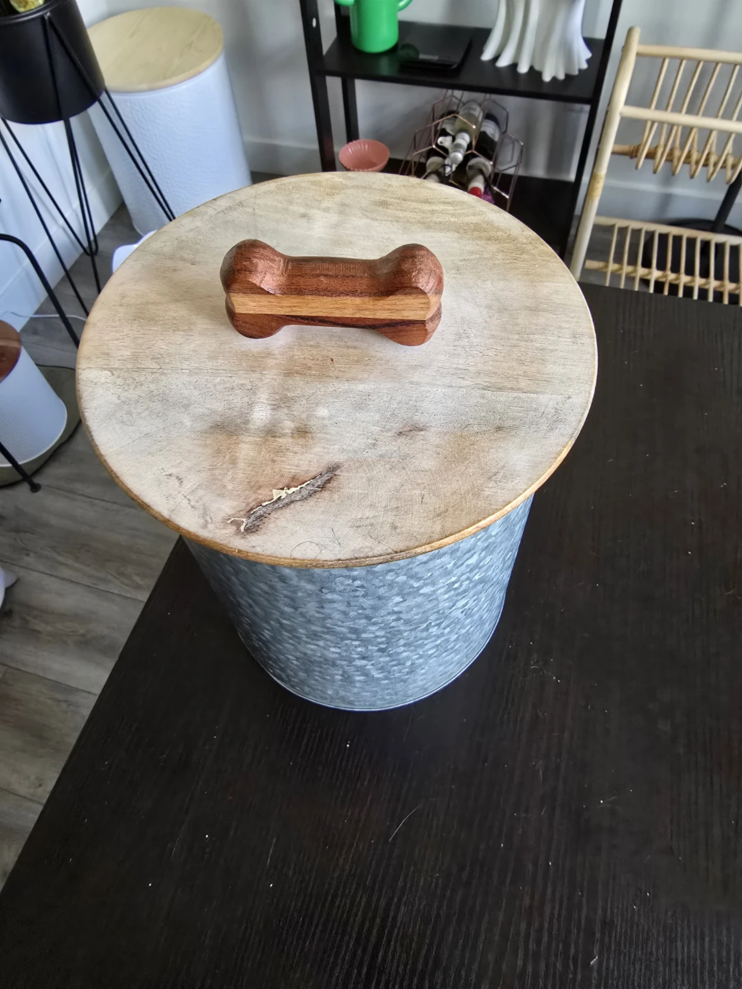 Pet food/storage bin