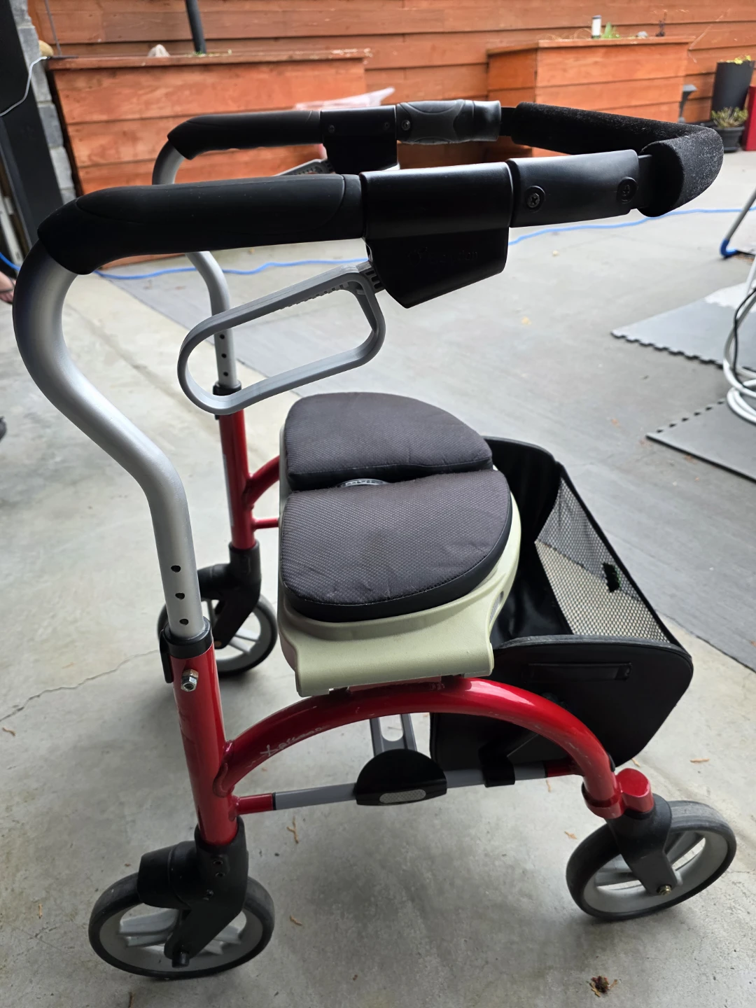 Evolution Red Walker with Seat and Basket - photo 4