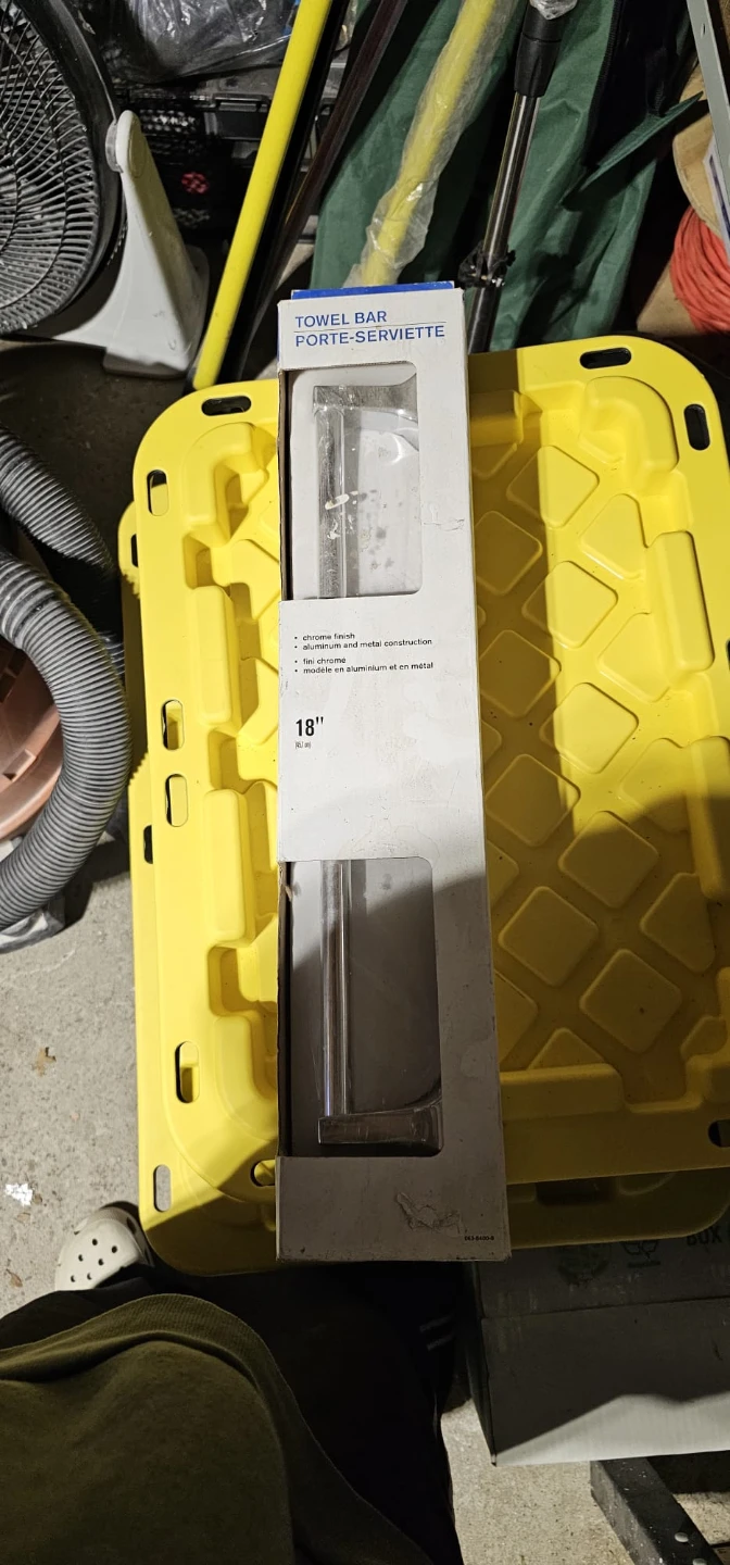 Lowe's 3PC Bathroom Hardware Set