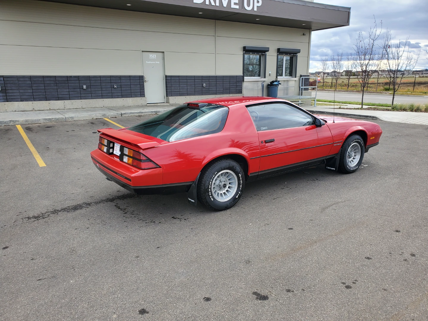 Red Chevrolet Camaro - photo 4