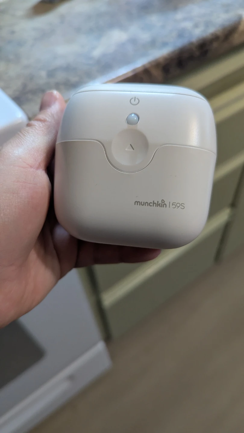 Munchkin 59S UV Sterilizer