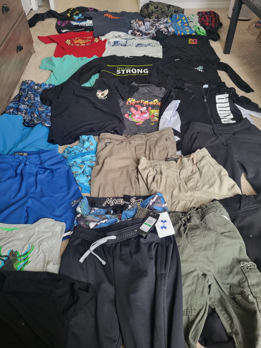 Lots of boys clothes 10-12 years