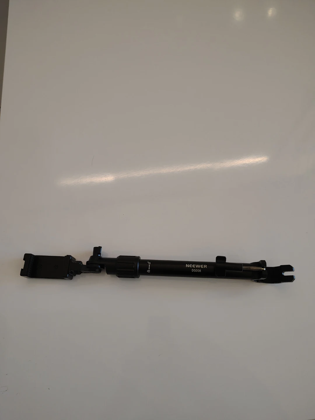 Neewer DS008 Extendable Arm with Phone Mount