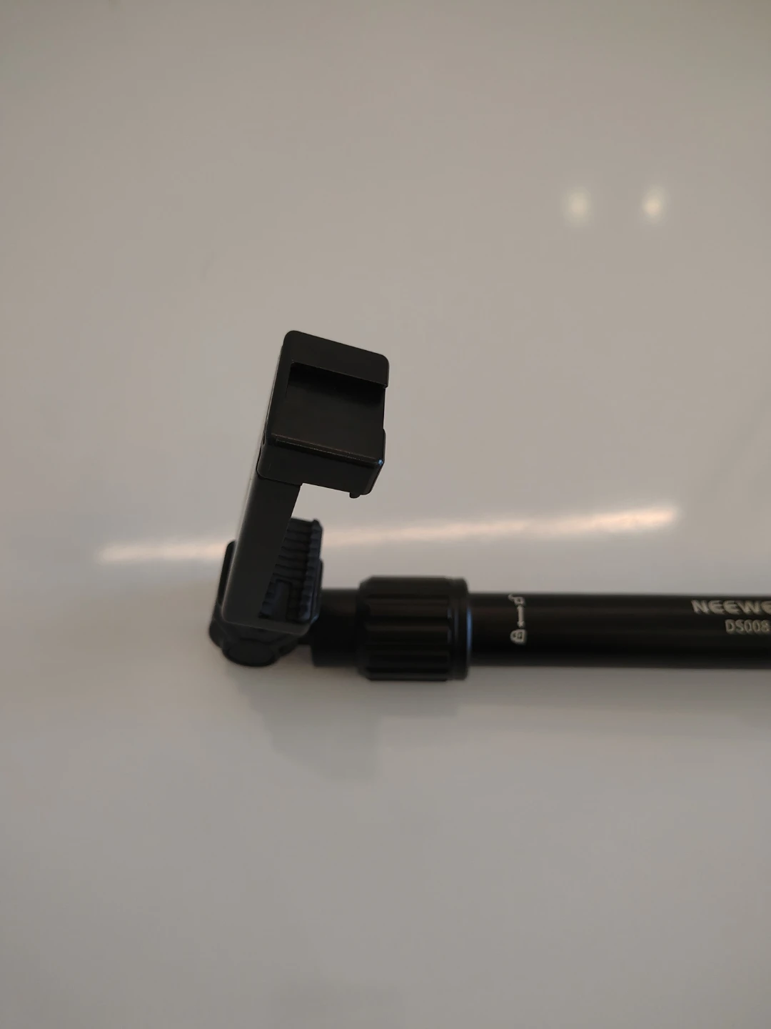 Neewer DS008 Extendable Arm with Phone Mount - photo 5